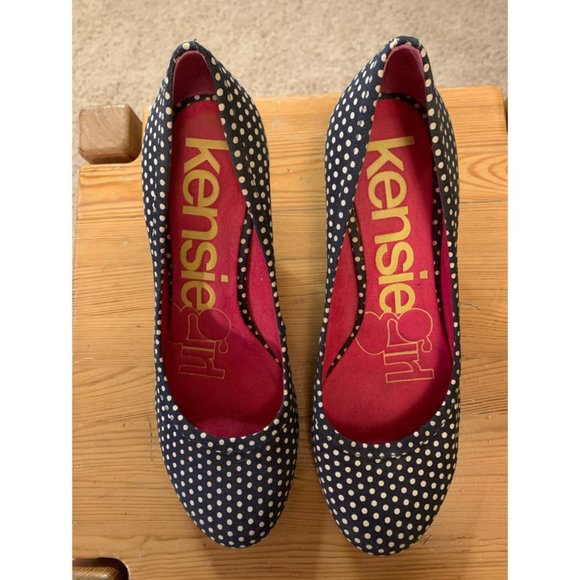 Kensie Girl Kitten Heels with Polka Dots - Picture 4 of 4